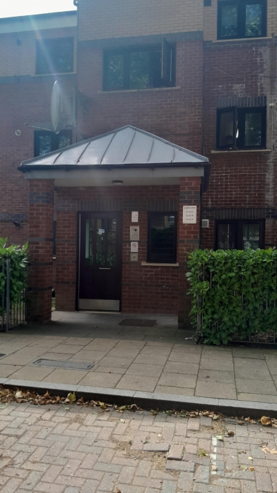 1 Bedroom Bungalow In 