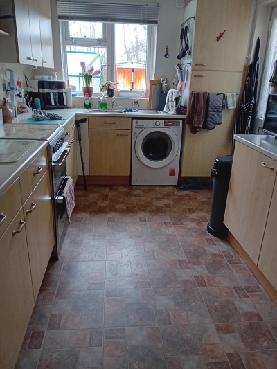 2 Bedroom Bungalow In 