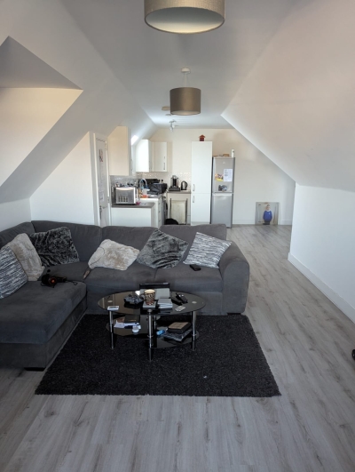 2 Bedroom Flat In 